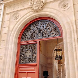 Hotel De Pourtales